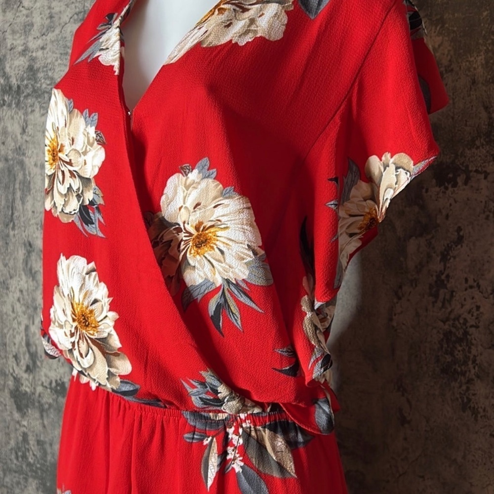 Umgee | Red Floral Faux Wrap V Neck Flutter Hem Shorts Romper Women's‎